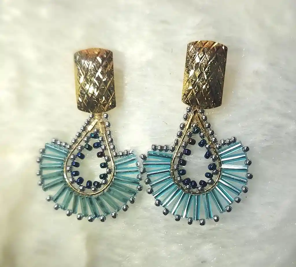 Aretes Artesanales Con Rodio - Azul Claro