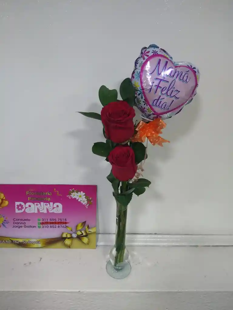 Arreglo Floral De 2 Rosas Y 1 Globo