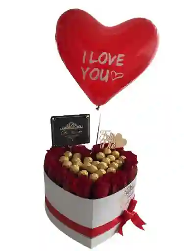 Caja De Rosas En Forma De Corazon Con Chocolate Y Con Globo De Corazon