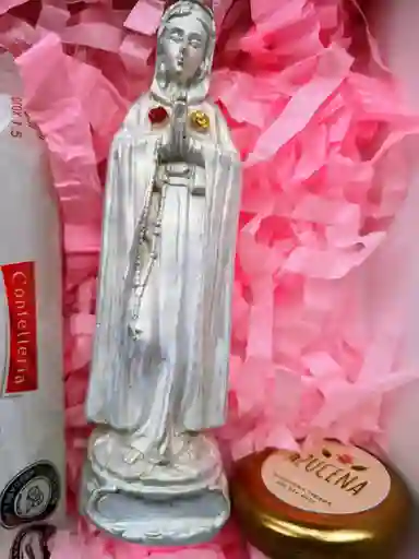 Virgen Feliz Día