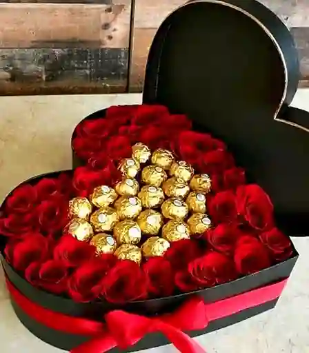 Corazon Aniversari Cumpleaños Amor Grande Con 35 A 40 Rosas 24 Ferreros