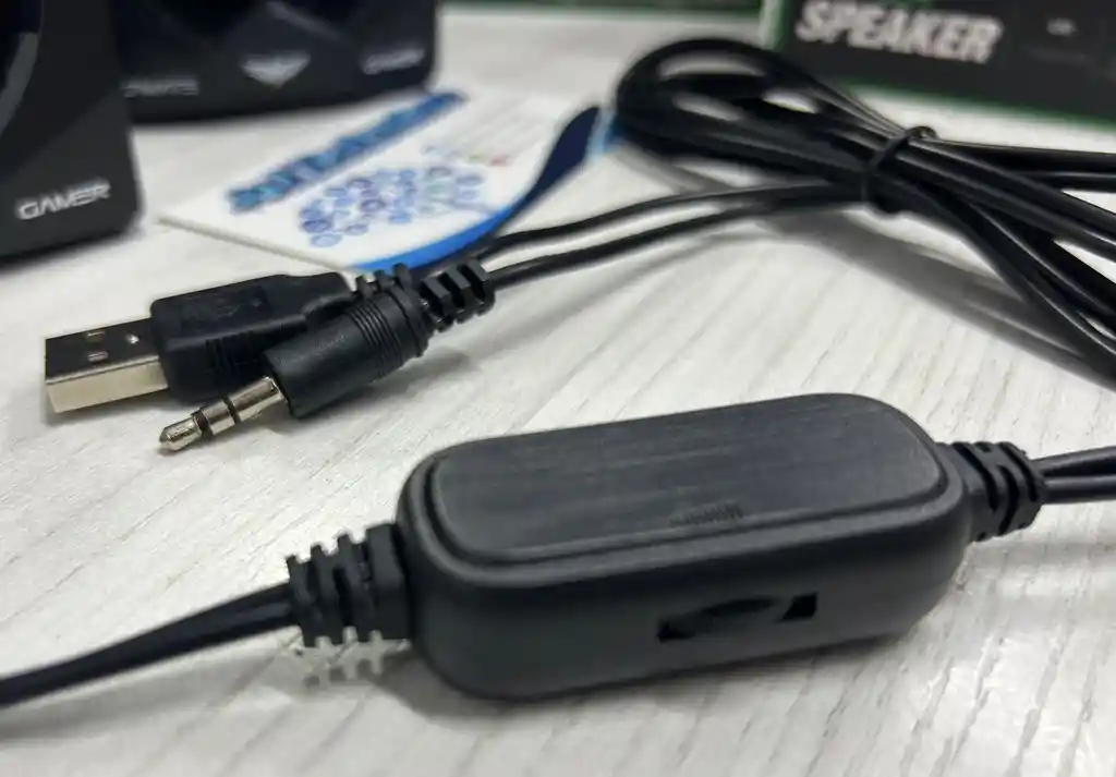 Parlantes Para Pc Rgb J5213