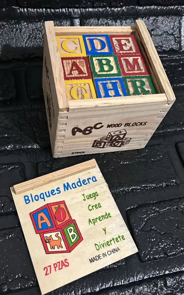 Abecedario Bloques Madera Juego Didactico X27 Piezas