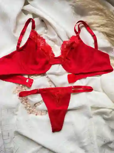 Hermoso Conjunto De Ropa Interior