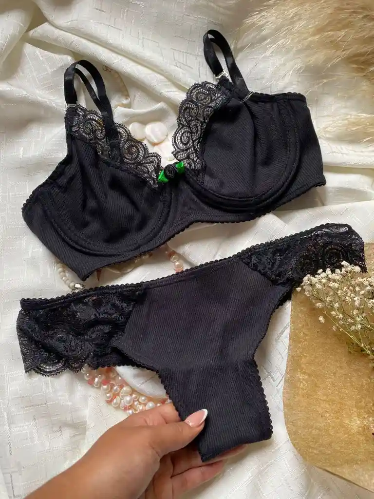 Conjunto Milu Ropa Interior Con Varillas