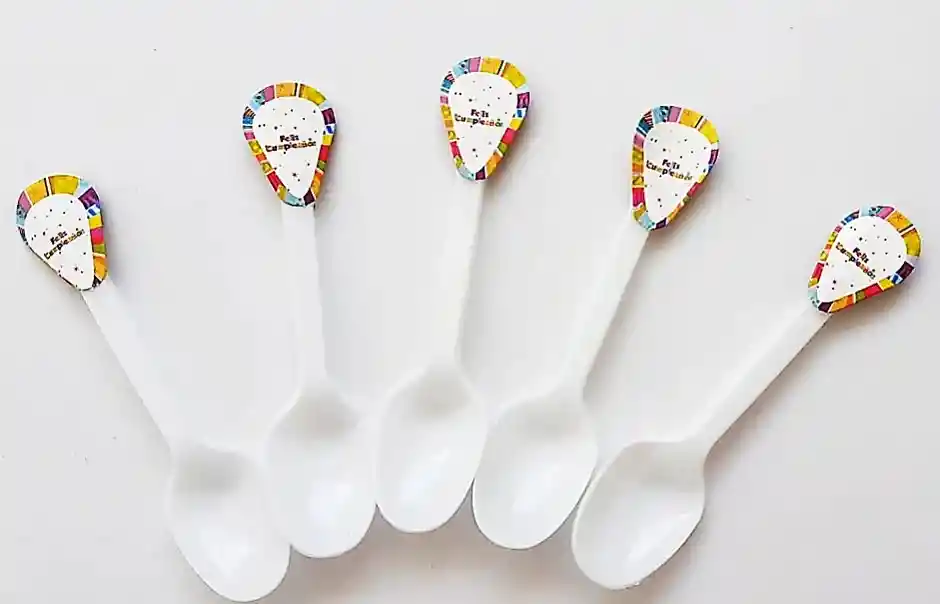 Cucharas Plasticas Feliz Cumpleaños Paquete X 20
