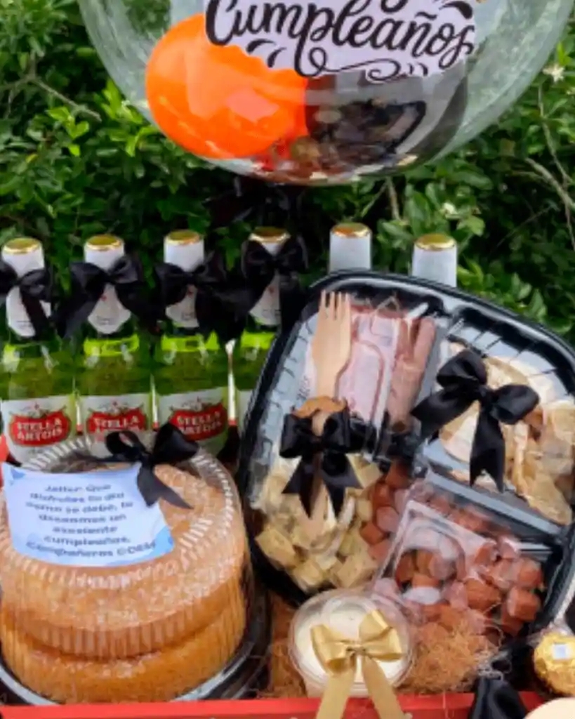 Regalo Madres -anchetas- Desayuno -mamá-sorpresas-regalos-cumpleaños-aniversario-amor Y Amistad-dia Madres-dia De La Mujer-navidad-sanvalentin-flores-chocolates-arreglos Florale-peluches-fresas Con Chocolate-detalles -anchetas Infantiles-dia del padre