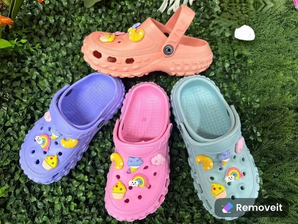 Zapato Tipo Crocs Talla 24 Sandalia Zueco Transpirables De Secado Rápido Con Bonitos Adornos, Chancla De Dibujos Animados Para Dama / Niña