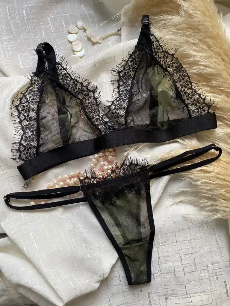 Hermoso Conjunto De Ropa Interior