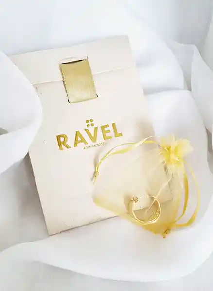 Ravel Anillo Moño Ama