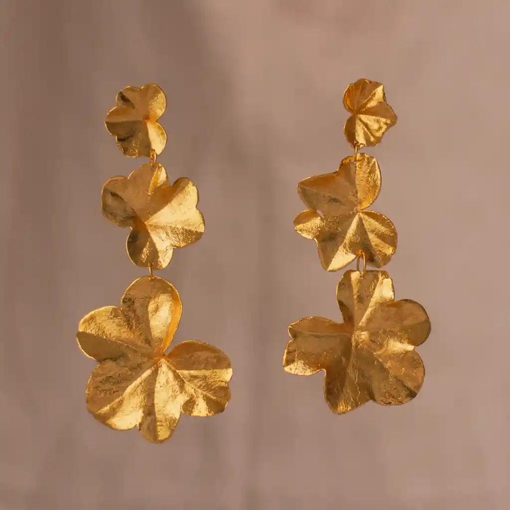 Aretes Largos Tres Hojas Hiedra
