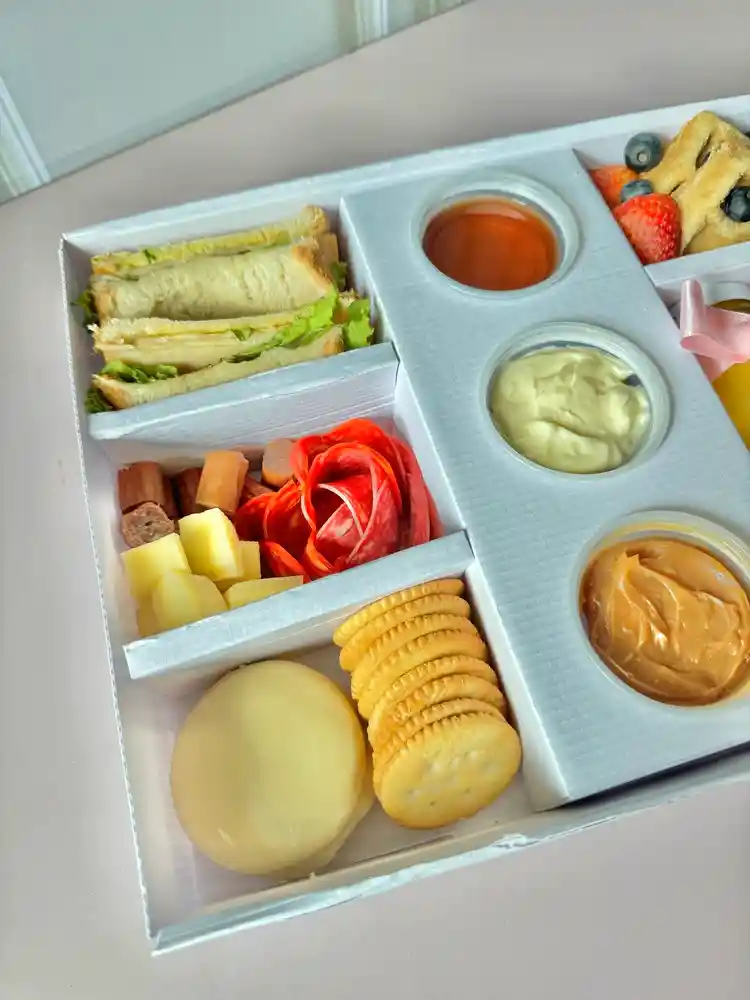 Deliciosa Caja De Snack. Picnic. Regalo Perfecto