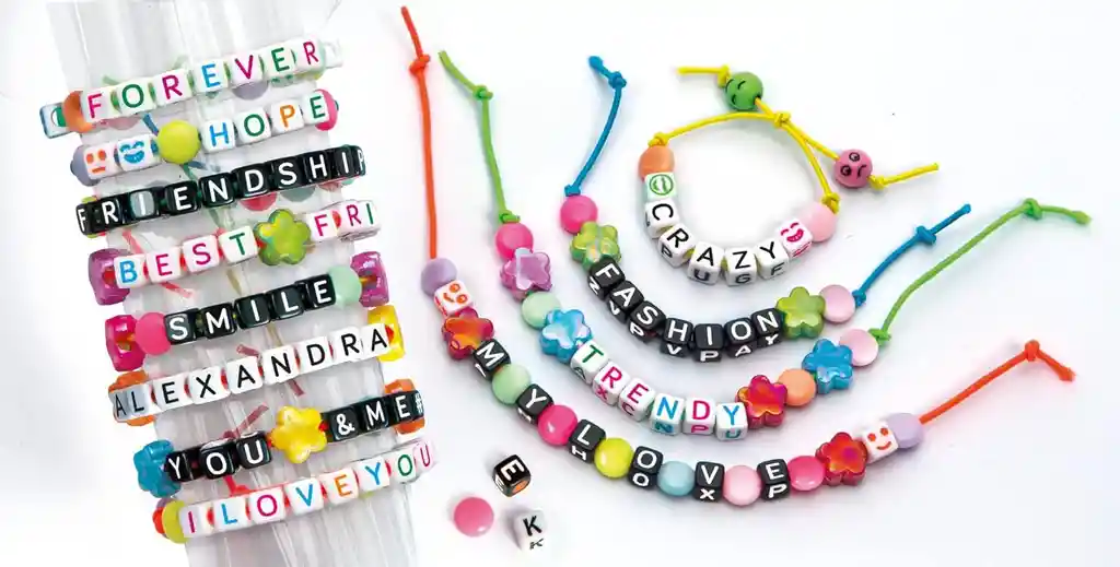 Set Crea Pulseras Con Mensajes Personalizados Para Niñas