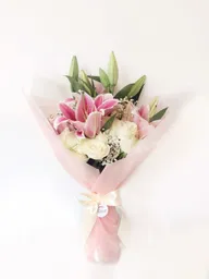 Bouquet Lirios Y Rosas