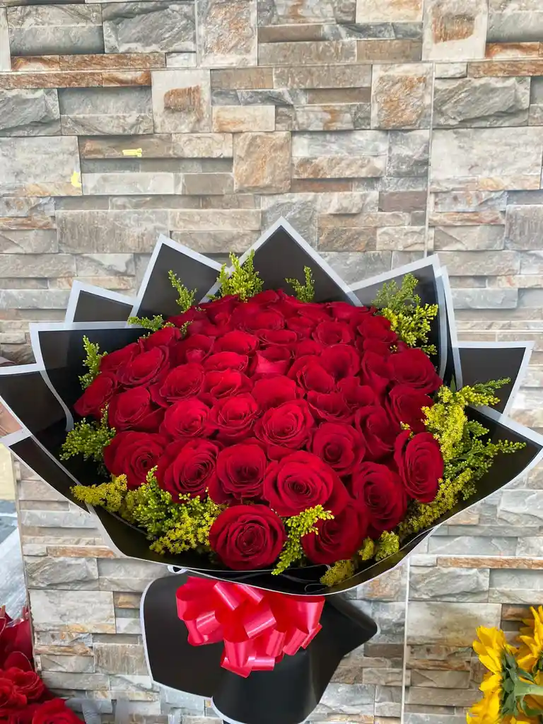 Bouquet De Rosas