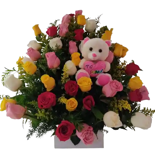 Rosas De Colores Y Peluche Arreglo Floral