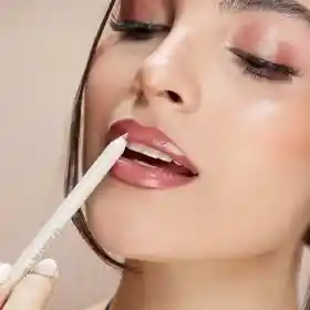 Lapiz Delineador De Ojos Y Labios Atenea Tono Clear Wine