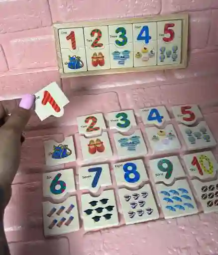 Juegos Disdacticos Numeros En Madera / Rompecabezas