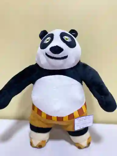 Peluche Po Kung Fu Panda Mediano
