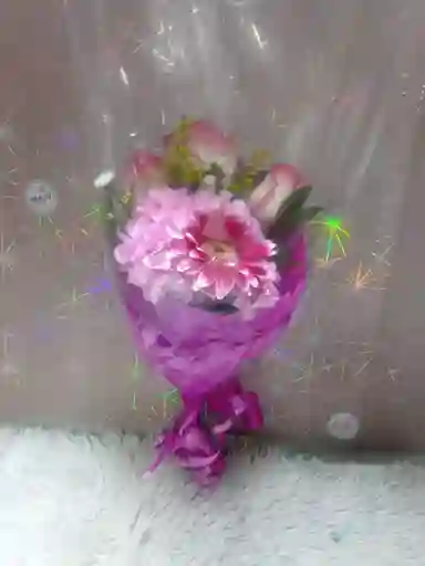 Bouquet Rosas Promo Festivo