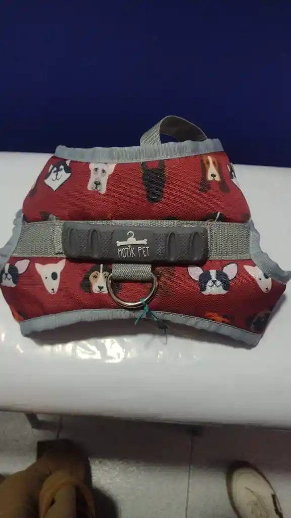 Arnes/ Pechera Para Perros Cuatro Puntas Talla M