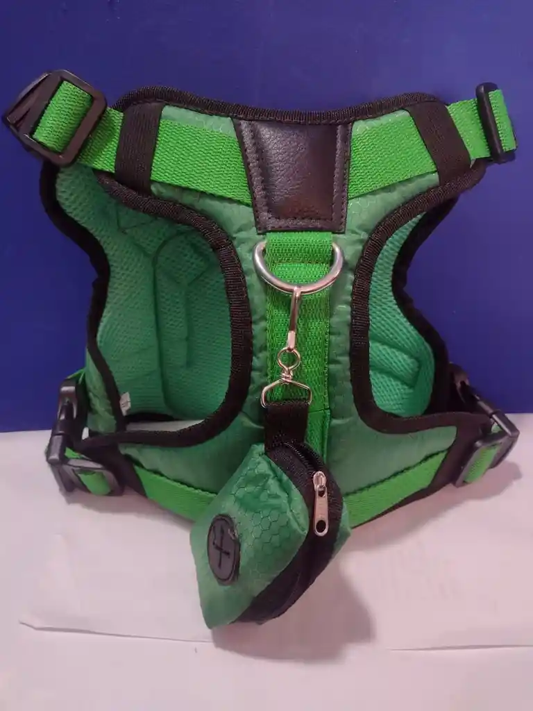 Arnes/ Pechera Tactica Con Bolsillo Para Perros Talla M Color Verde