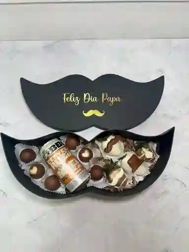 Caja Bigote Hombre Con Cerveza Bbc, Trufas Rellenas Y Fresas Con Chocolate