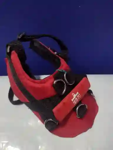 Arnes/ Pechera Para Perros Perseo Color Rojo Talla S