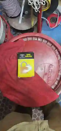 Candado Amarillo De 60mm Padlock