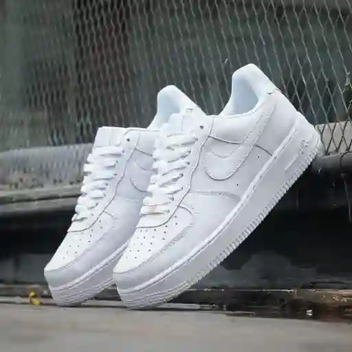 Tenis Nike Air Force One Caballero