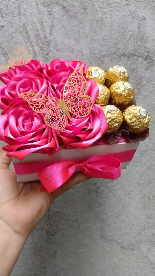 Rosas Y Chocolates