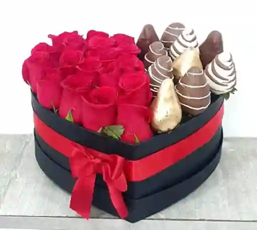 Caja Corazon Rosas Y Fresas Con Chocolate