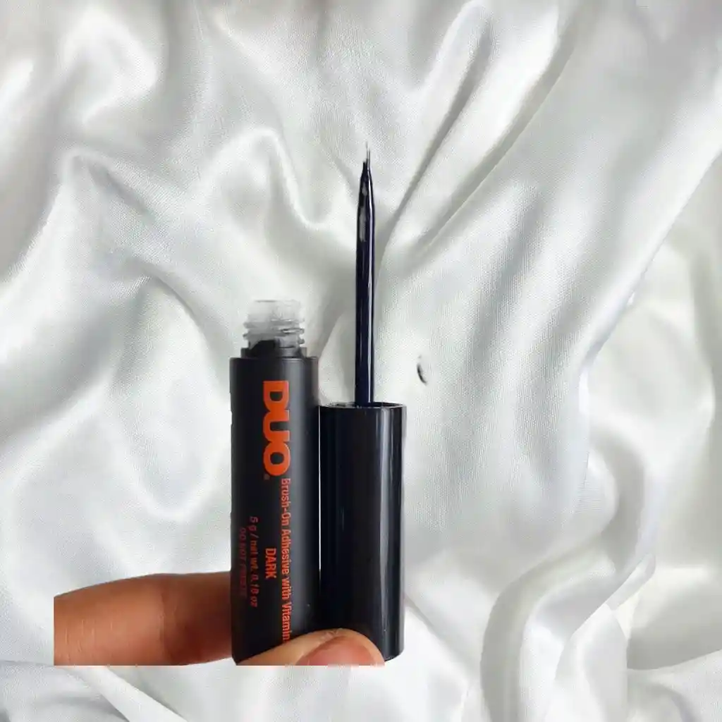 Pega Duo Para Pestañas Pincel Negro