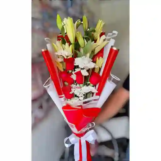 Bouquet Escalera Rosas Y Lirios