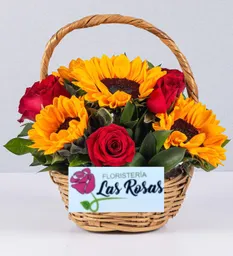 Arreglo En Rosas Rojas Y Canasta