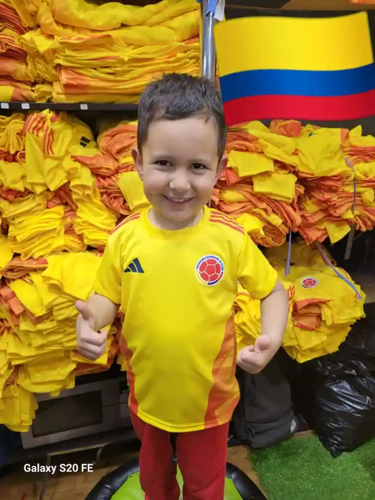 Camisetas Selección Colombia🥅🤾🏼‍♂️ Nacional / Amarilla Niñ@s/talla 6 Y 8