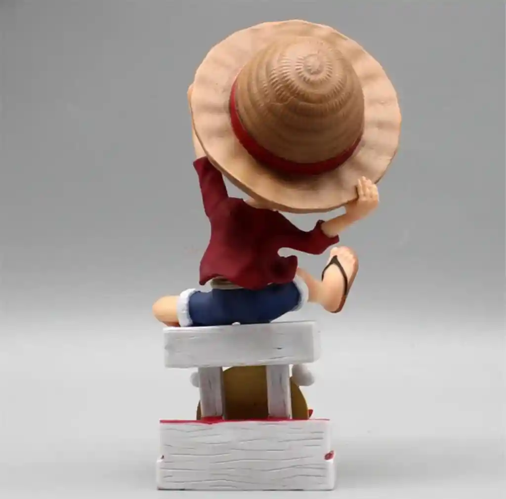 Figura De Colección One Piece Monkey D. Luffy Thousand Sunny