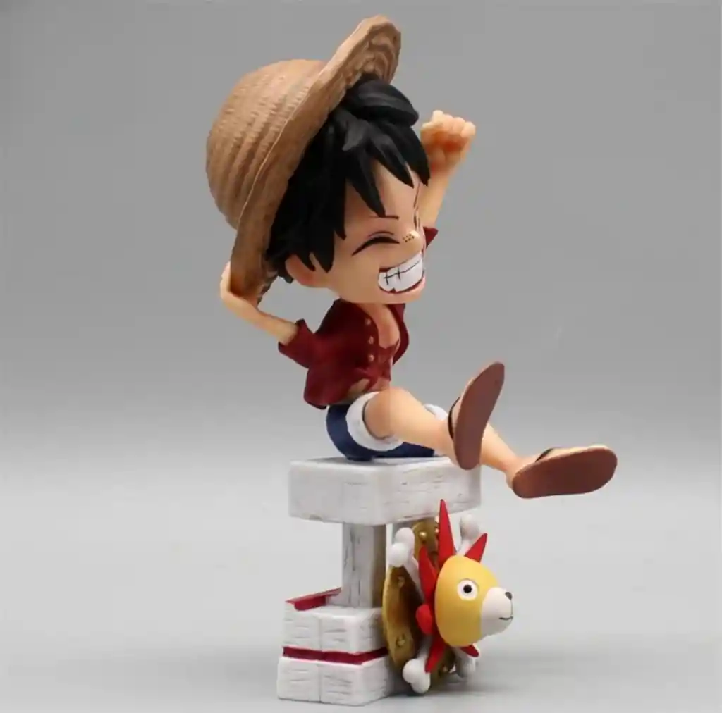 Figura De Colección One Piece Monkey D. Luffy Thousand Sunny