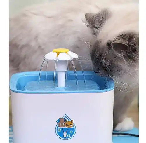 Fuente Bebedero De Agua Para Mascota Gatos Y Perros 2.5l