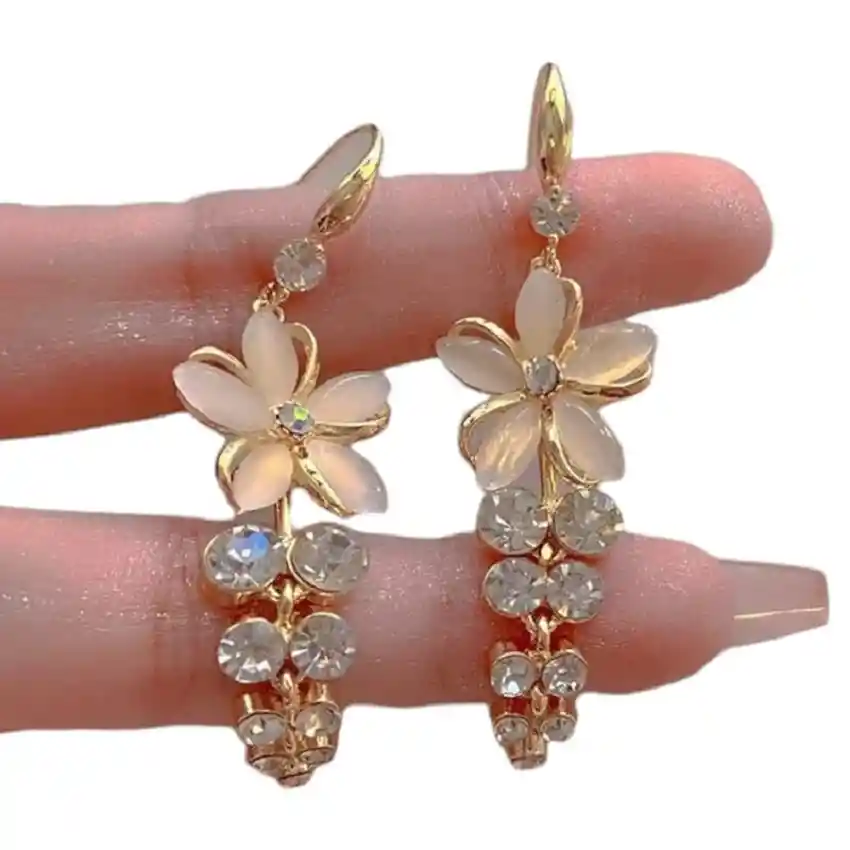 Aretes Gota De Flor Colgante Aretes Para Mujer Dorado