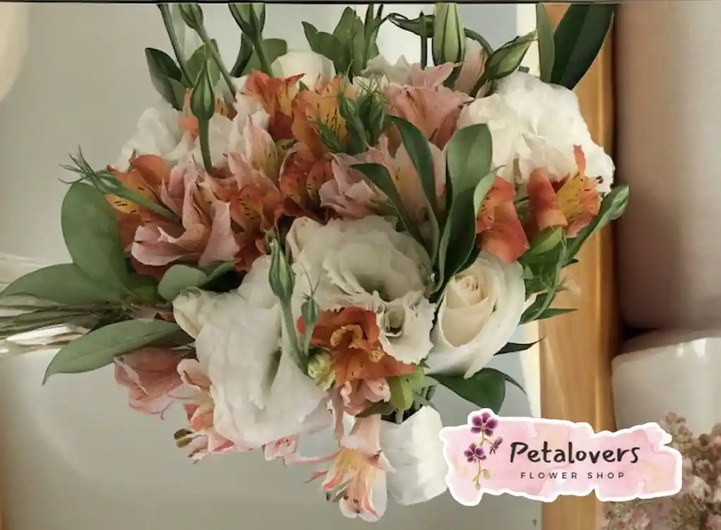 Flores Bouquet Rosas Blancas Con Astromelias Y Claveles