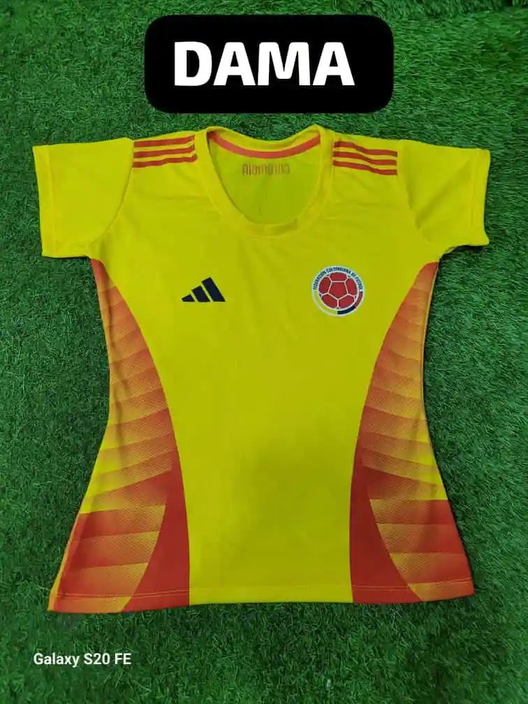 Camisetas Selección Colombia🥅🤾🏼‍♂️ Nacional / Amarilla Mujer /talla S