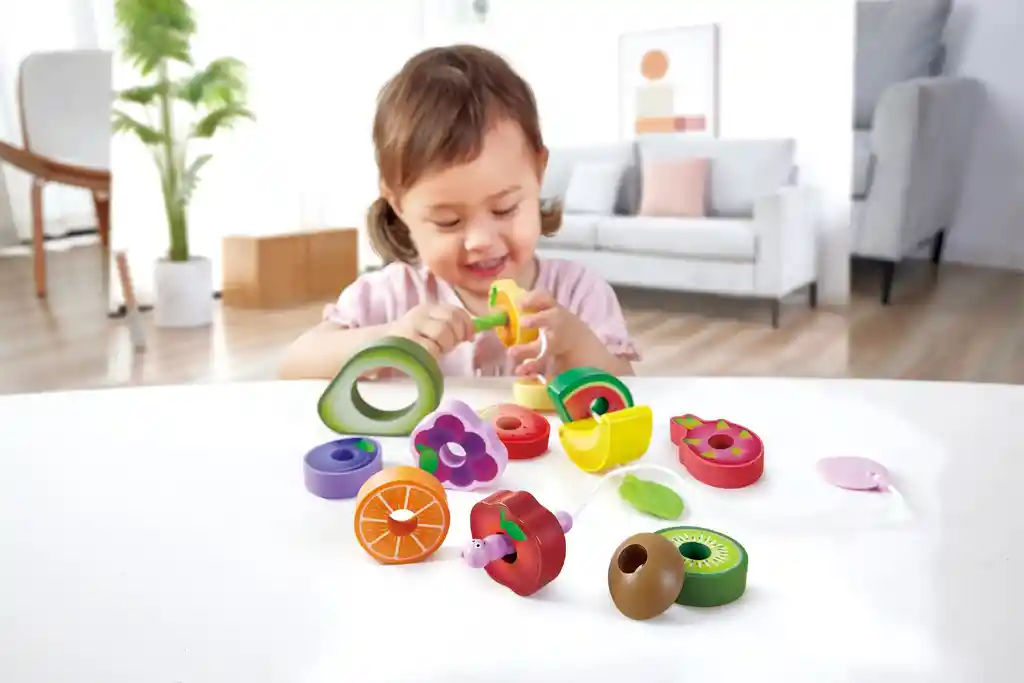 Juego De Habilidades Motoras De Encaje Y Frutas Para Niños