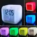 Reloj Despertador Digital Cubo Luces Temperatura + Baterias