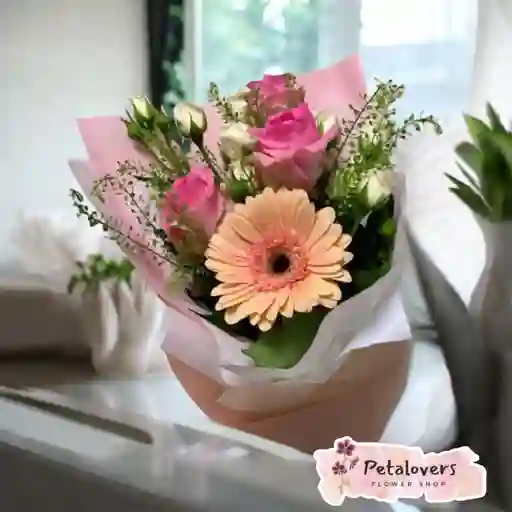 Rosas Bouquet Rosas Y Una Gerbera