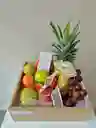 Ancheta De Frutas. Detalle Saludable Y Hermoso