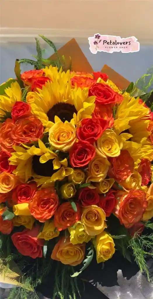 Girasoles Con Rosas Naranjas Y Amarillas