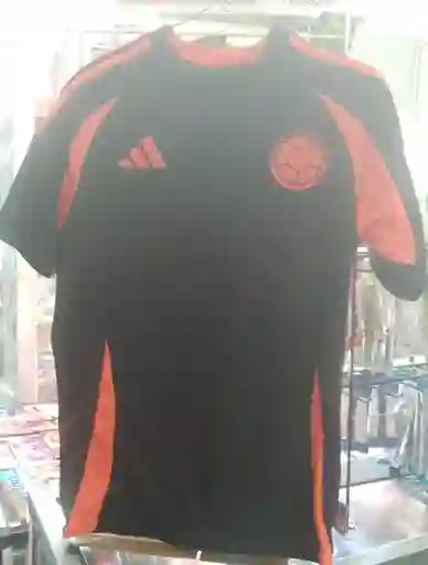 Camisetas Selección Colombia🥅🤾🏼‍♂️ Nacional / Negra/ Niñ@s/talla 6-8