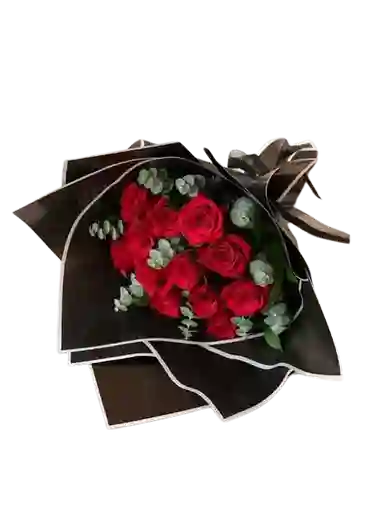 Bouquet De 12 Rosas Con Eucalipto