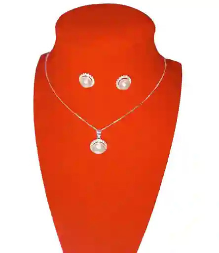 Juego De Caneda Collar Y Aretes Con Perlas En Plata